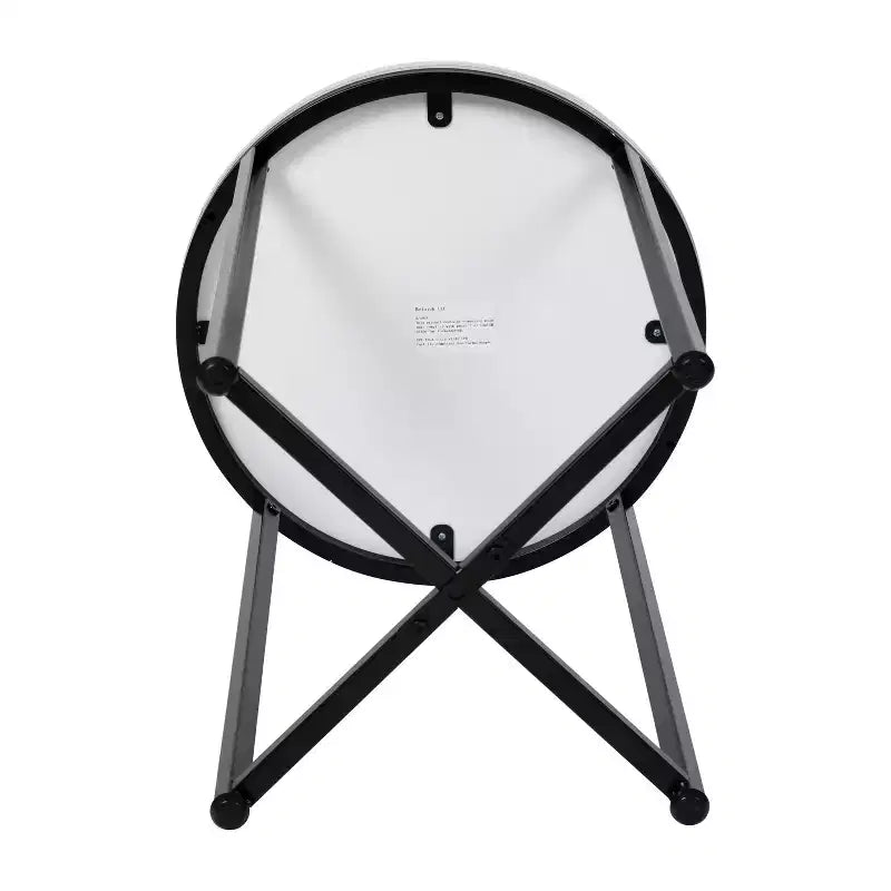 Tavolo Hampstead - Tavolo moderno in laminato con gambe incrociate