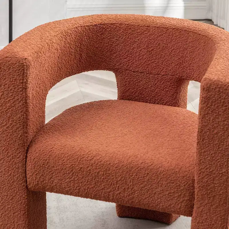 Poltrona quadrata da 28" in bouclé con braccioli ampi