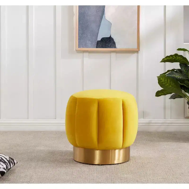 Pouf imbottito in velluto